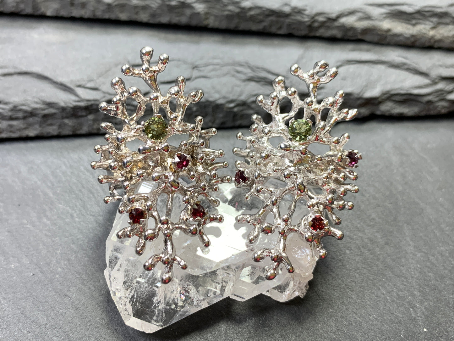 Sea Corals ring - Moldavite and Garnet