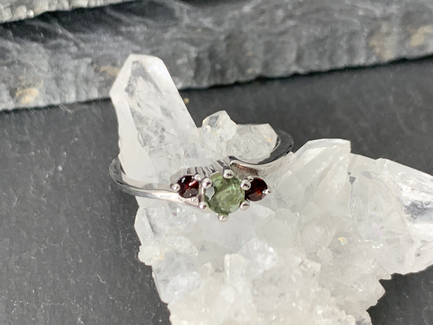 "Vega" - Moldavite & Garnet ring