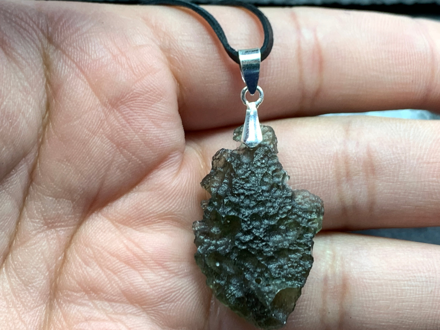 Raw Moldavite pendant 4.3g