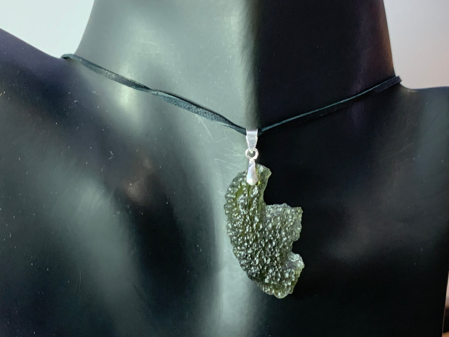 Raw Moldavite pendant 4.1g