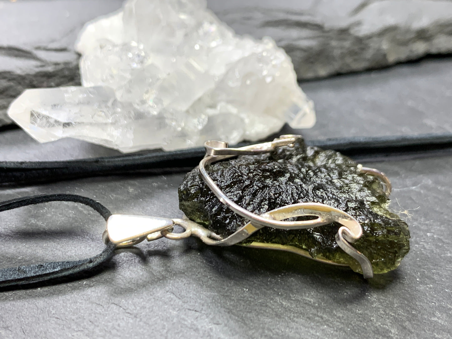 Pendant Raw Moldavite In Silver 6.3g