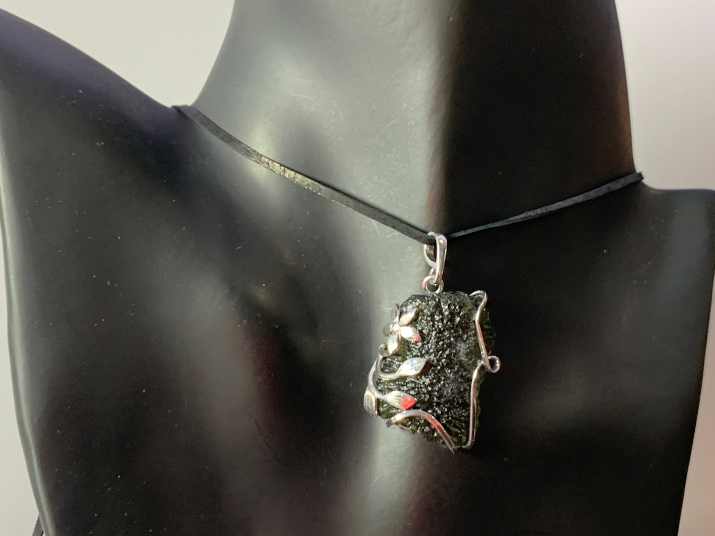Raw Moldavite pendant with Flower 8.46g