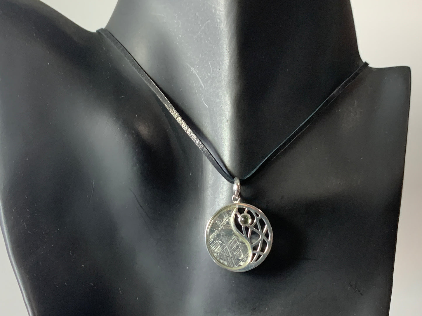 Jing Jang Moldavite & Muonionalusta Meteorite pendant