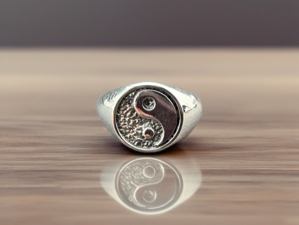 Yin and Yang Ring. Minimalist Yin Yang Jewelry