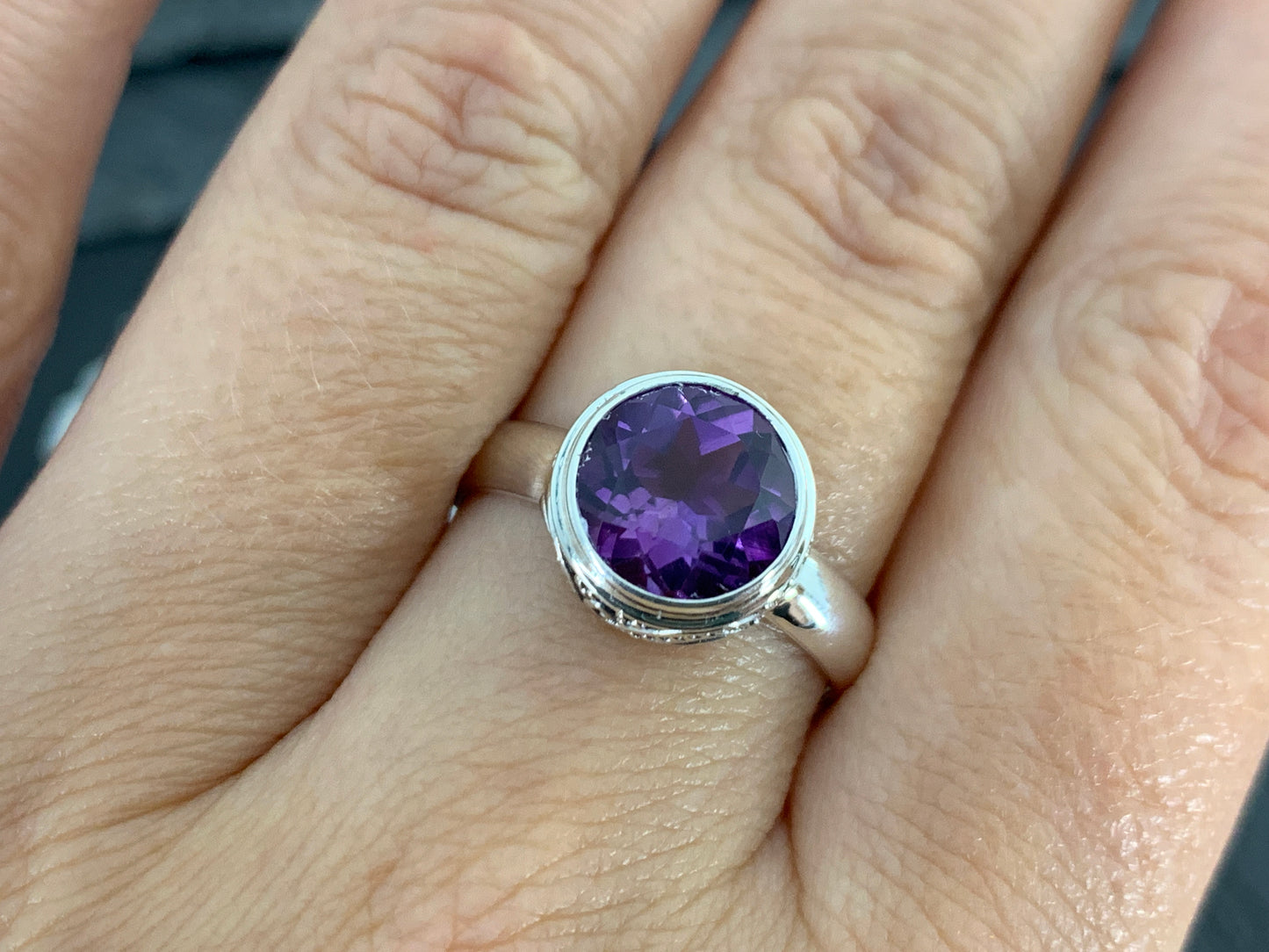 Sterling Silver Amethyst Ring – Vintage Style Round Cut Gemstone Ring – February Birthstone