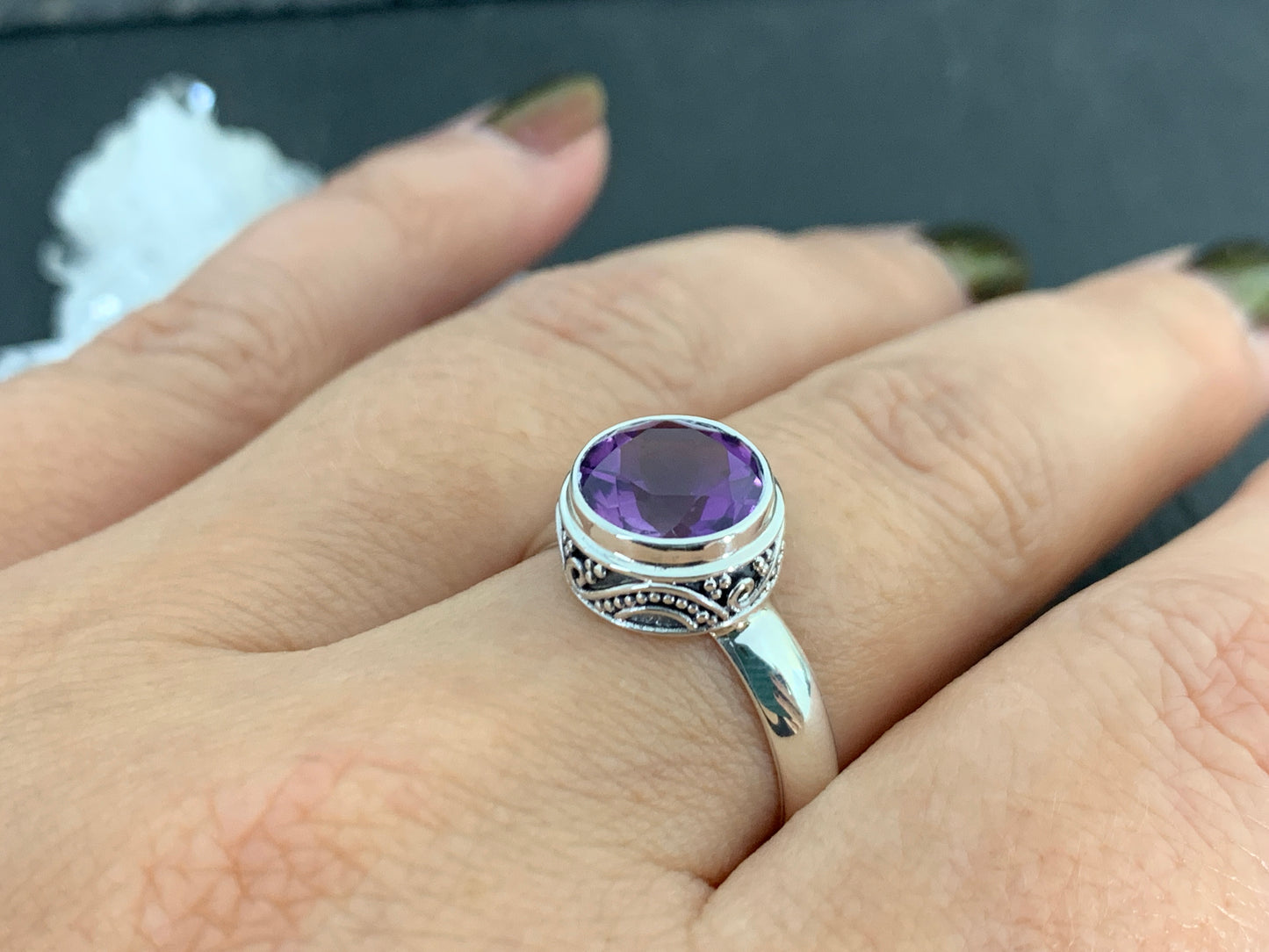 Sterling Silver Amethyst Ring – Vintage Style Round Cut Gemstone Ring – February Birthstone