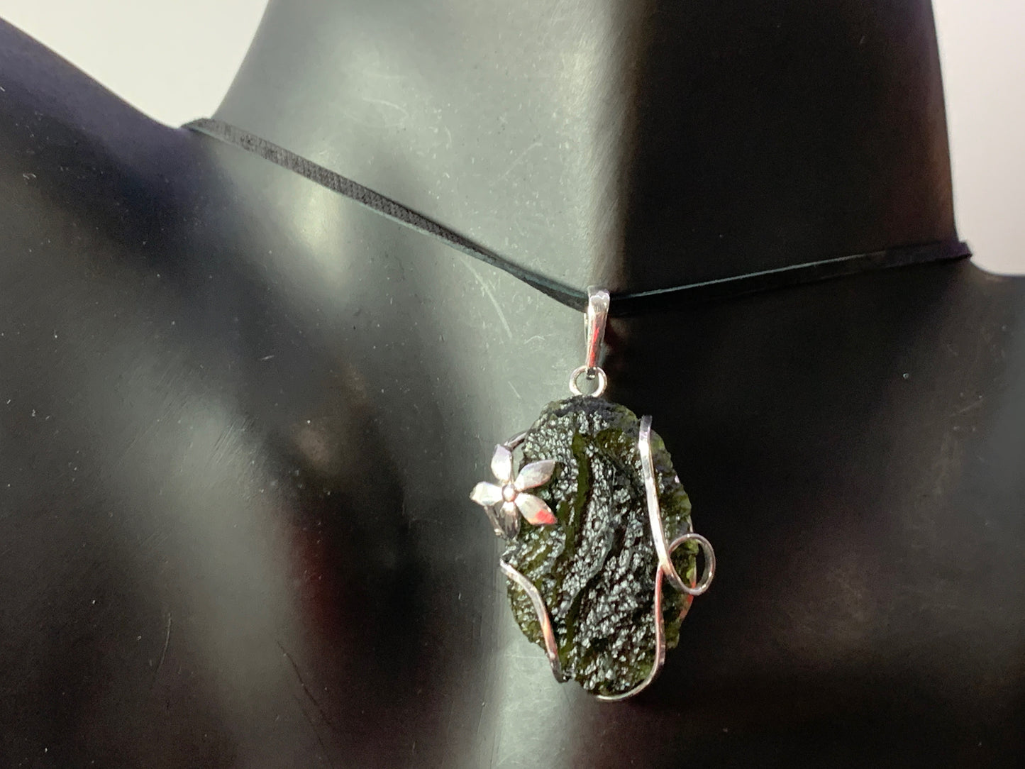 Raw Moldavite pendant with Flowers 9.47g